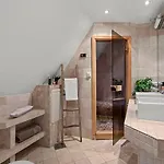 Romslig Enebolig Med Privat Hage Og Gratis Parkering Holiday home Lorenskog