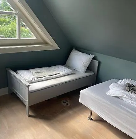 Casa de Férias Romslig Enebolig Med Privat Hage Og Gratis Parkering *