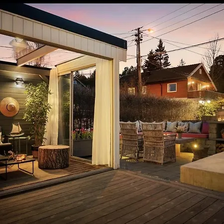 Romslig Enebolig Med Privat Hage Og Gratis Parkering Tatil Evi Lorenskog