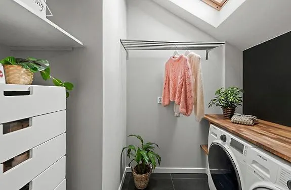 Tatil Evi Romslig Enebolig Med Privat Hage Og Gratis Parkering